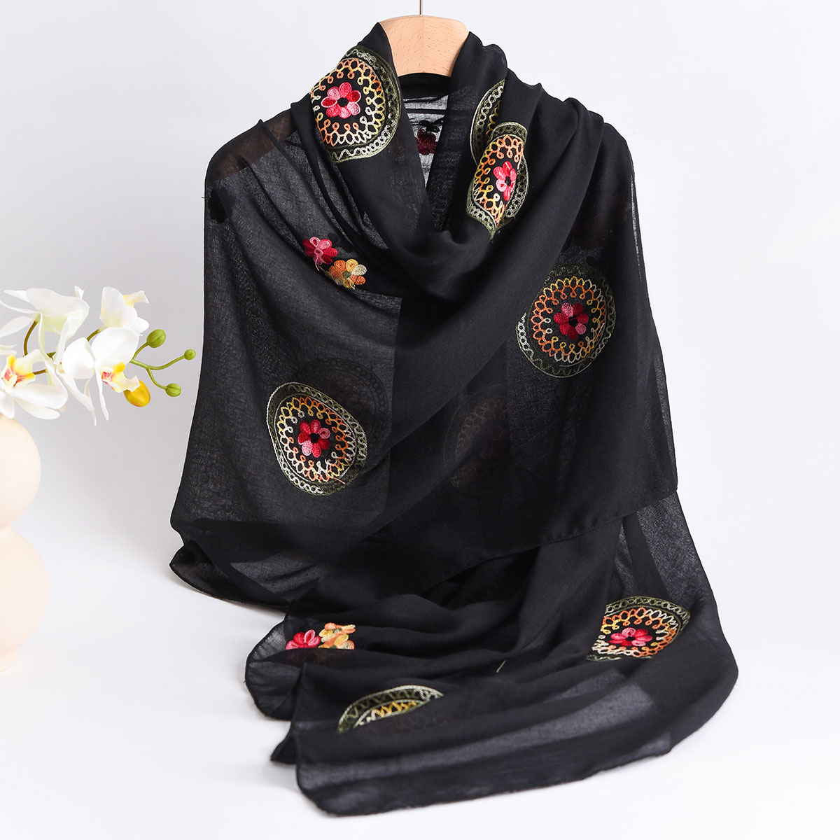 Embroidery Shawl - صيف جديد خفيف الوزن تنفس القطن