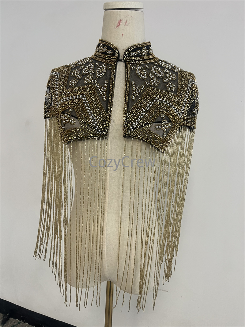 Embroidery Shawl - جاكيت قصير فاخر بتصميم ريترو مزين