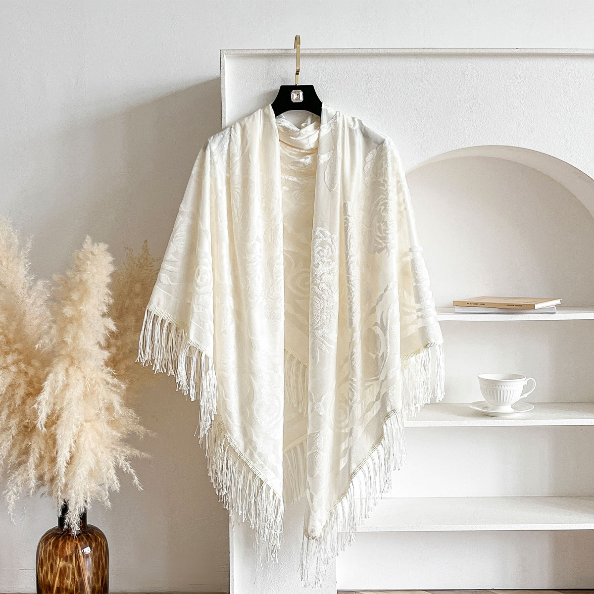 شال مخملي عتيق الطراز بتطريز ز - مراجعة Embroidery Shawl وسعره
