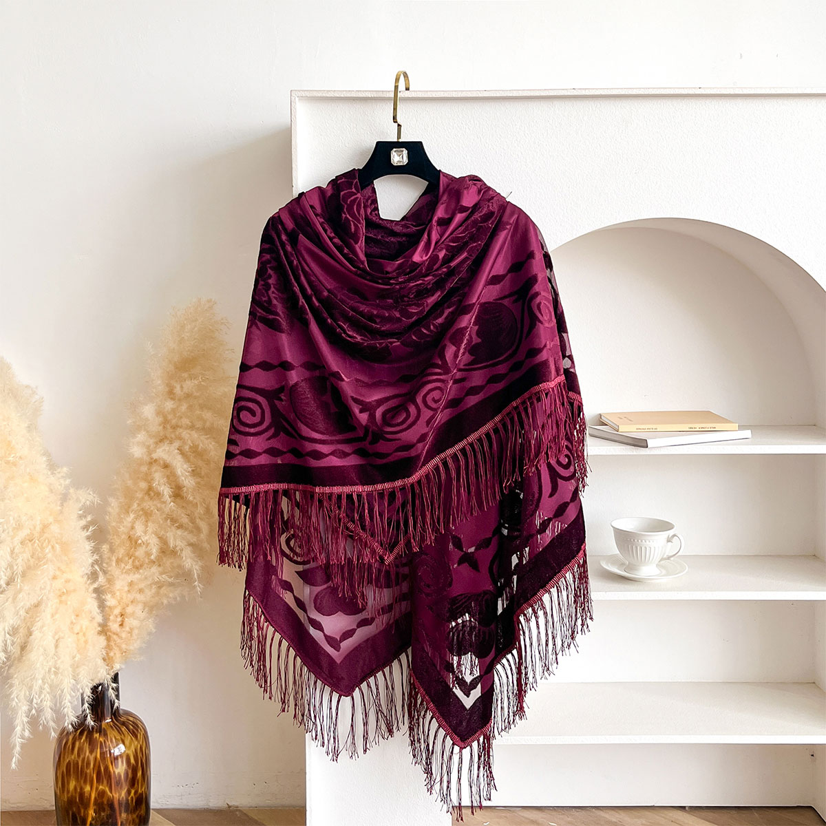شال مخملي عتيق الطراز بتطريز ز - مراجعة Embroidery Shawl وسعره